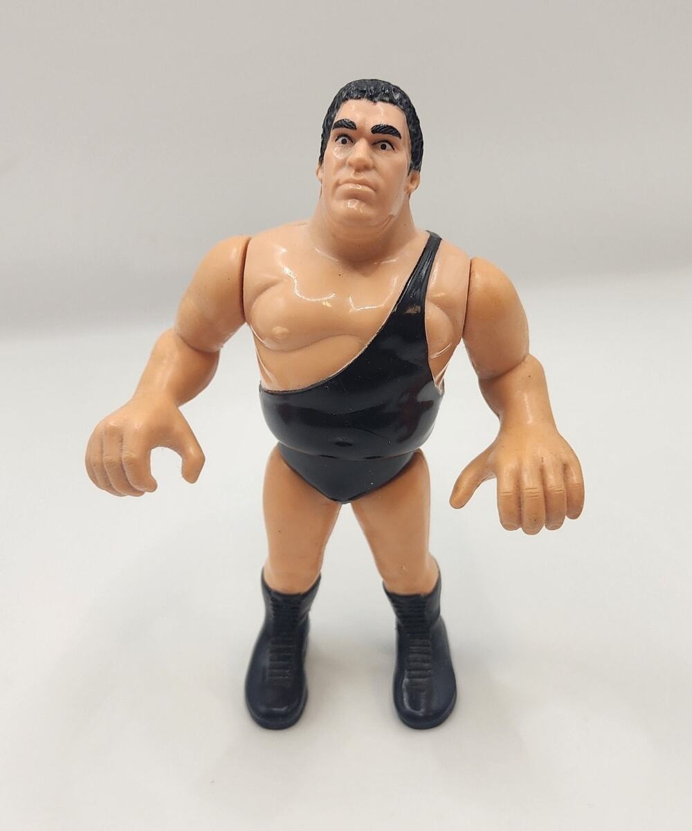 Andre The Giant Vintage WWE / WWE Wrestling Action Figure Titan Hasbro 1990
